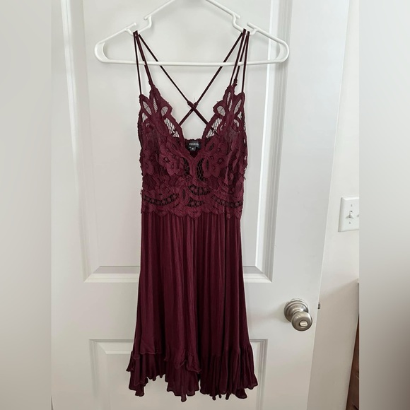Maroon corset dress - Picture 1 of 3